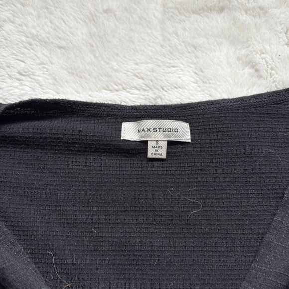 Max Studio Black Ruched Front Cap Sleeve Top | Adjustable Drawstring Blouse - Picture 3 of 4